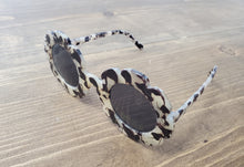 Flower Power Tortoise sunglasses